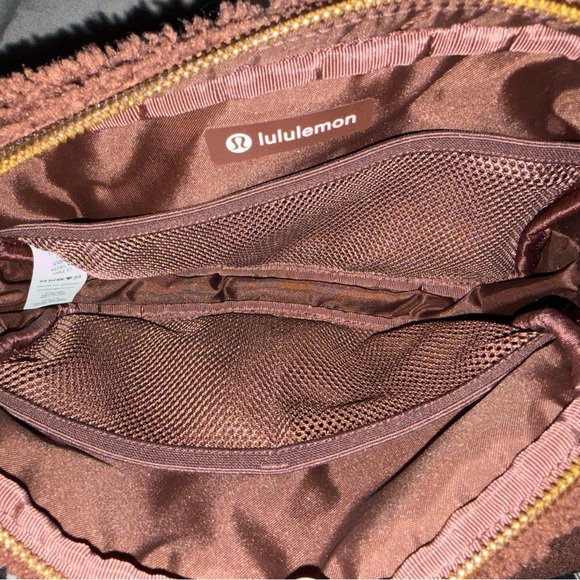 Lululemon Brown Sherpa belt Bag - Picture 4 of 5